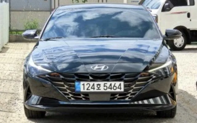 수원중고수입차 아반떼 (CN7) 1.6 인스퍼레이션 매물 사진 11 - 2022/11 35,899km
