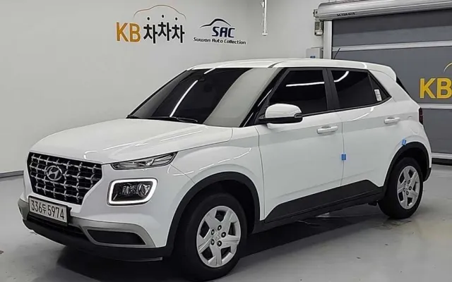 수원중고수입차 베뉴 1.6 스마트 매물 사진 1 - 2022/06 93,270km